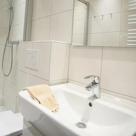 Haus Kluin 1 *